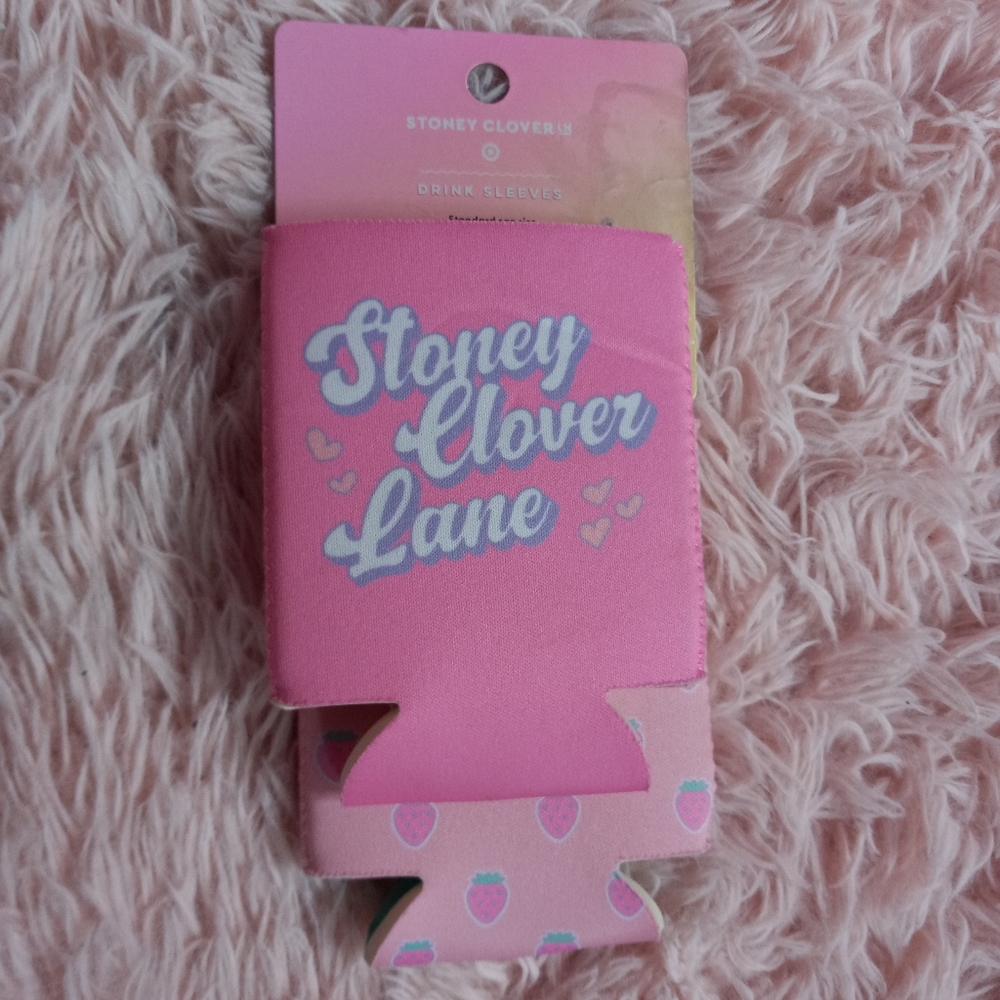 GIFTED! Stoney Clover Lane NWT 2 pck drink sleeves! - Picture 2 of 5